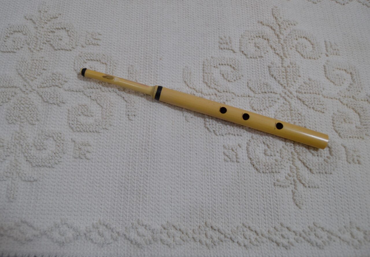 Benas- strumento musicale sardo in artigianato sardo