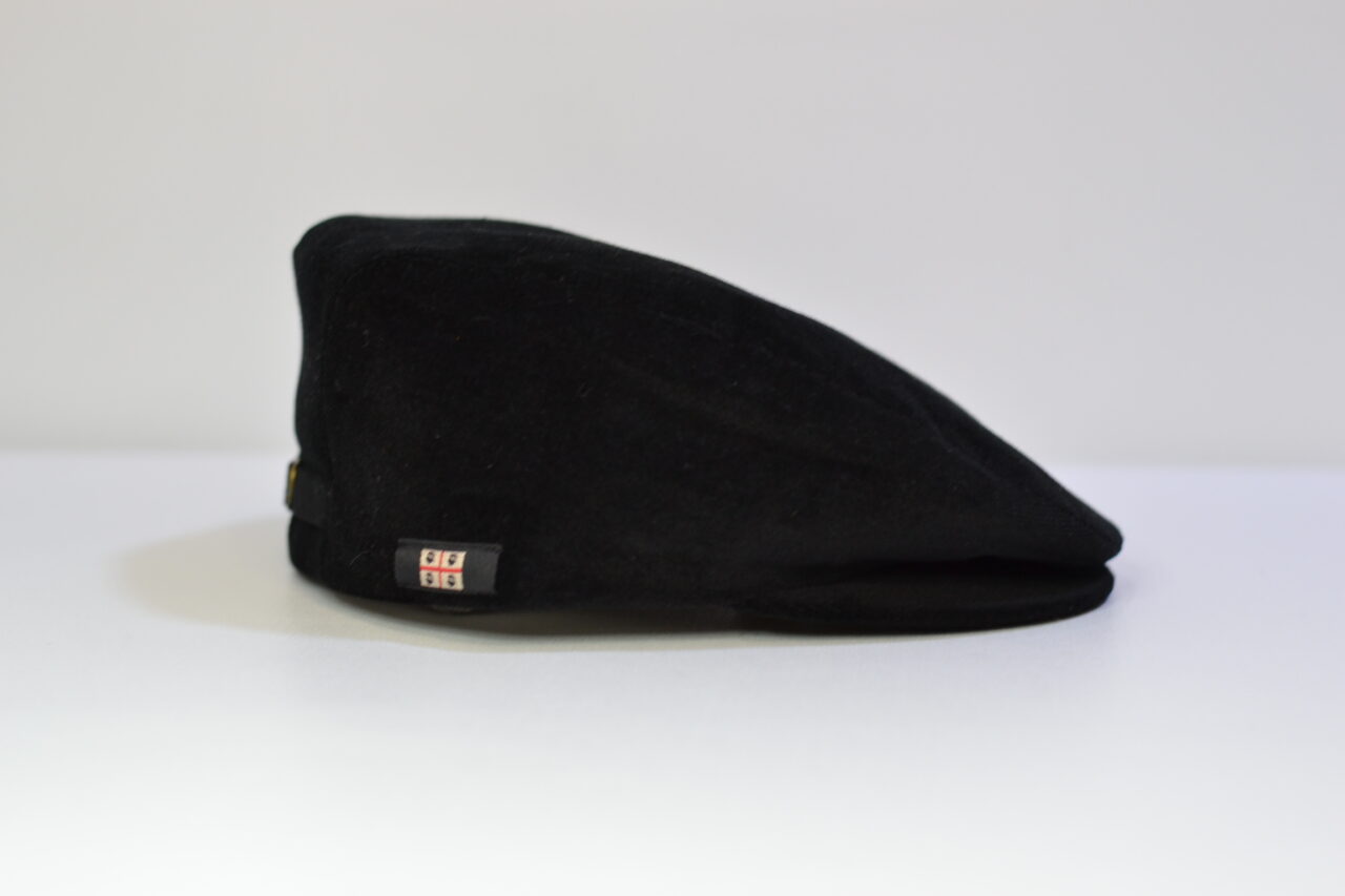 Bonette tipico berretto Sardo in velluto nero – G. Demurtas