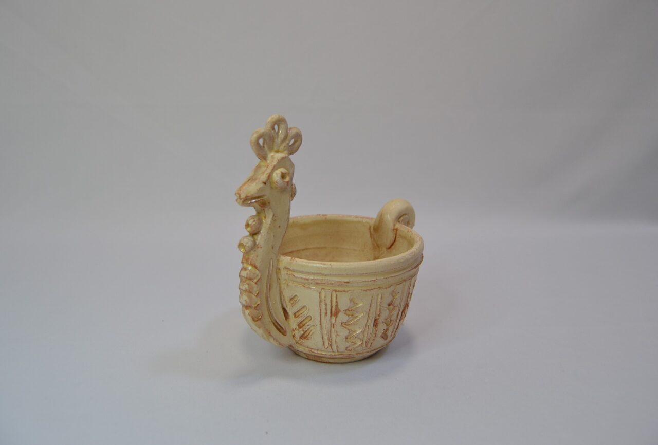 Ciotola con gallinella in ceramica sarda di Farci