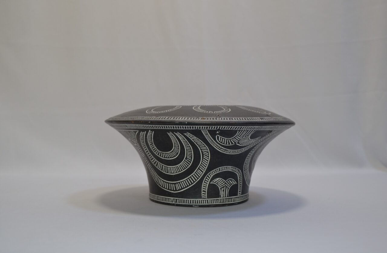 Vaso in ceramica artistica sarda PISSIDE Villa Abbas