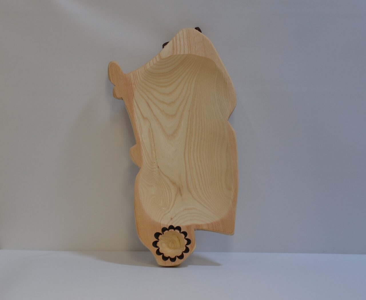 Vassoio in legno a forma di Sardegna