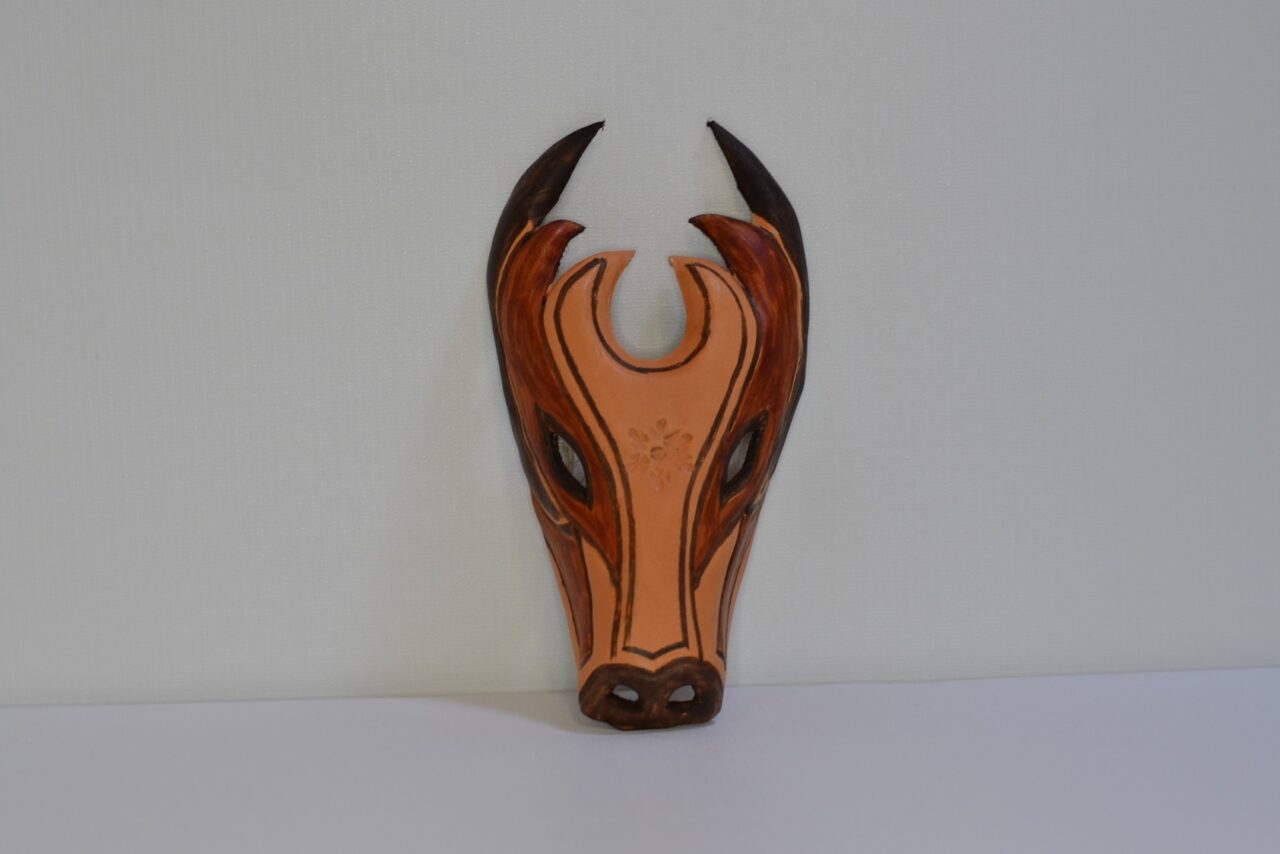 Maschera Cervo di Sardegna, in pelle dipinta, indossabile – Safir